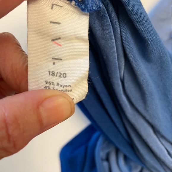 Livi Blue Hooded Top, Size 18-20 - Picture 3 of 3